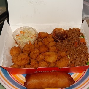Camarones Apanados con Arroz