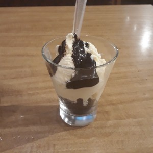 helado de oreo con chocolate