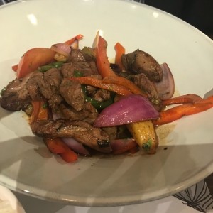 Lomo saltado