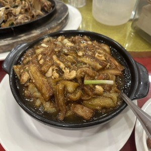 Cacerola de berenjeno con bacalao y pollo