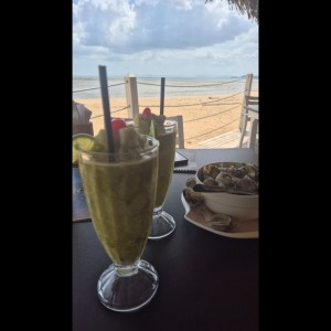 limonada con hierba buena
