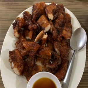 Puerco Frito con Salsa Especial