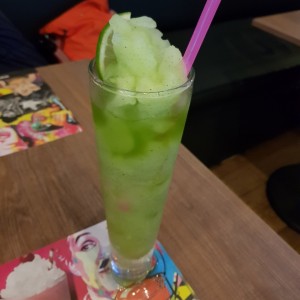 Limonada con hierbabuena 