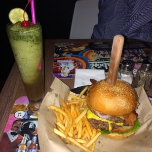 XXXL Burger