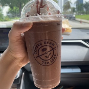 Strawberry Chocolate Ice Blended