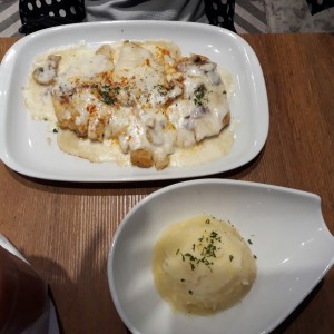pechuga de pollo sante con pure, delicia