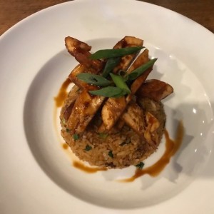 Arroz con tiras de pollo con salsa teriyaki