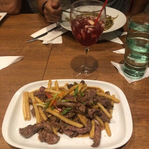 lomito saltado