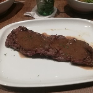 Carne a las 3 pimientas