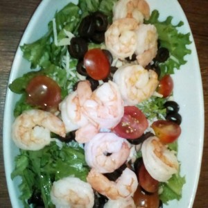 ensalada de camarones