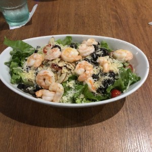 ensalada de camarones
