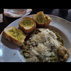 Pasta pesto y pistacho