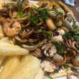 Picada de mariscos