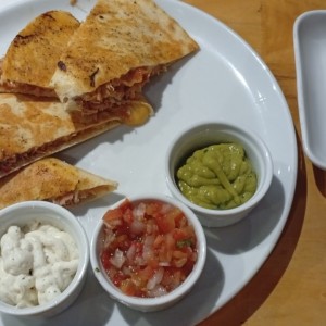 Para Picar - Quesadillas