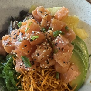 Salmon poke