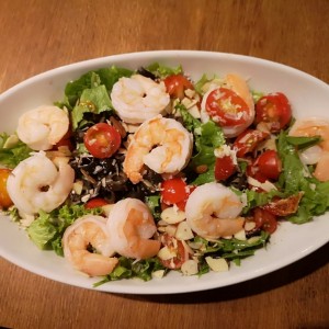 Ensalada con Camarones