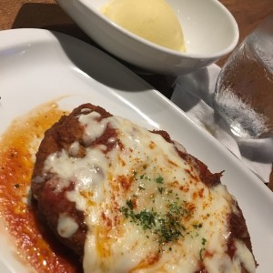milanesa a la parmigiana