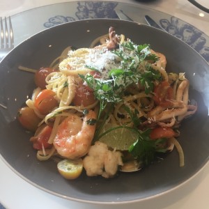 Linguini ai Fruti di Mare