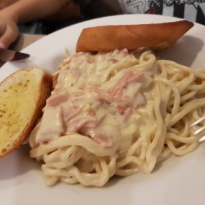 Spaghetti Alfredo 