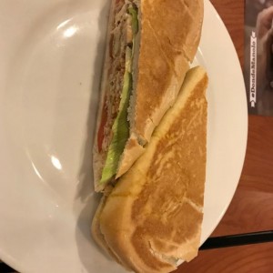 emparedado de pollo