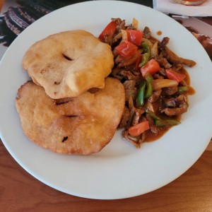bistec picado y hojaldre