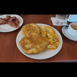 Omelete con Hojaldra