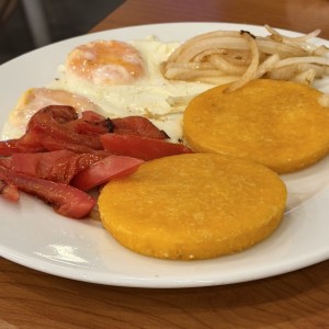 Huevos Con Cebolla y Tomate