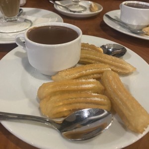 Mini Churros con Chocolate