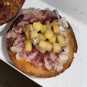 Croissant de Mango Sticky Rice