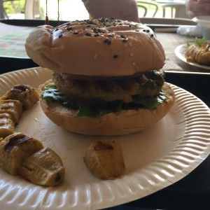 hamburguesa de quinoa (con un toquecito de culantro delicioso)