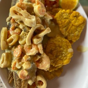 corvina a la veramar en salsa blanca