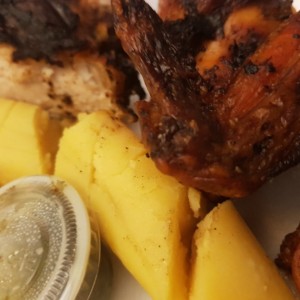 cuarto de pollo con bollo