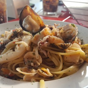 fettuccine pescatore al olio 