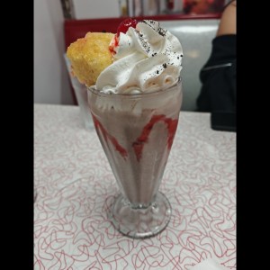 Milkshake fresa oreo