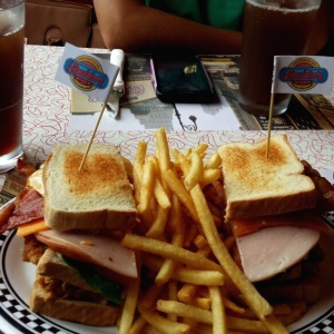 RD club sandwich