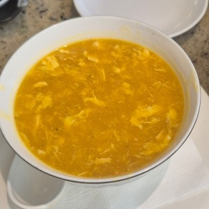 Sopa Crema de Maíz con Pollo