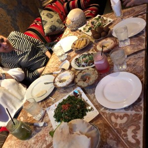 La Mesa Libanesa tiene de todo.