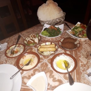 mesa libanesa para 2