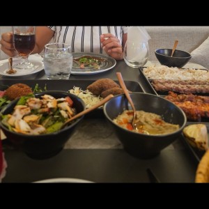 Mesa libanesa para 2