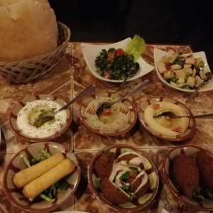 52. Mesa Libanesa (2 personas)