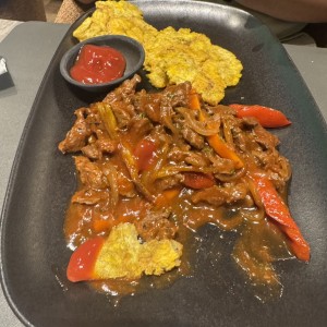 Bistec Picado con Cebolla