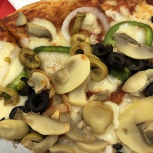 Vwggie Pizza