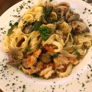 pasta fruti di mari