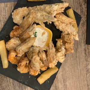 chicharon de langostinos