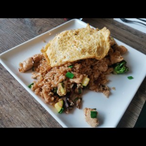 ARROZ CHAUFA DE POLLO