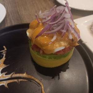 Causa de camarones