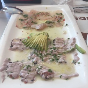 tiradito dos mares