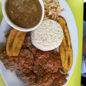 Almuerzos - Lengua en Salsa