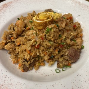Imprescindibles Arroces - Yakimeshi Mixto