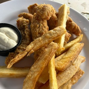 Deditos de pescado con yuca